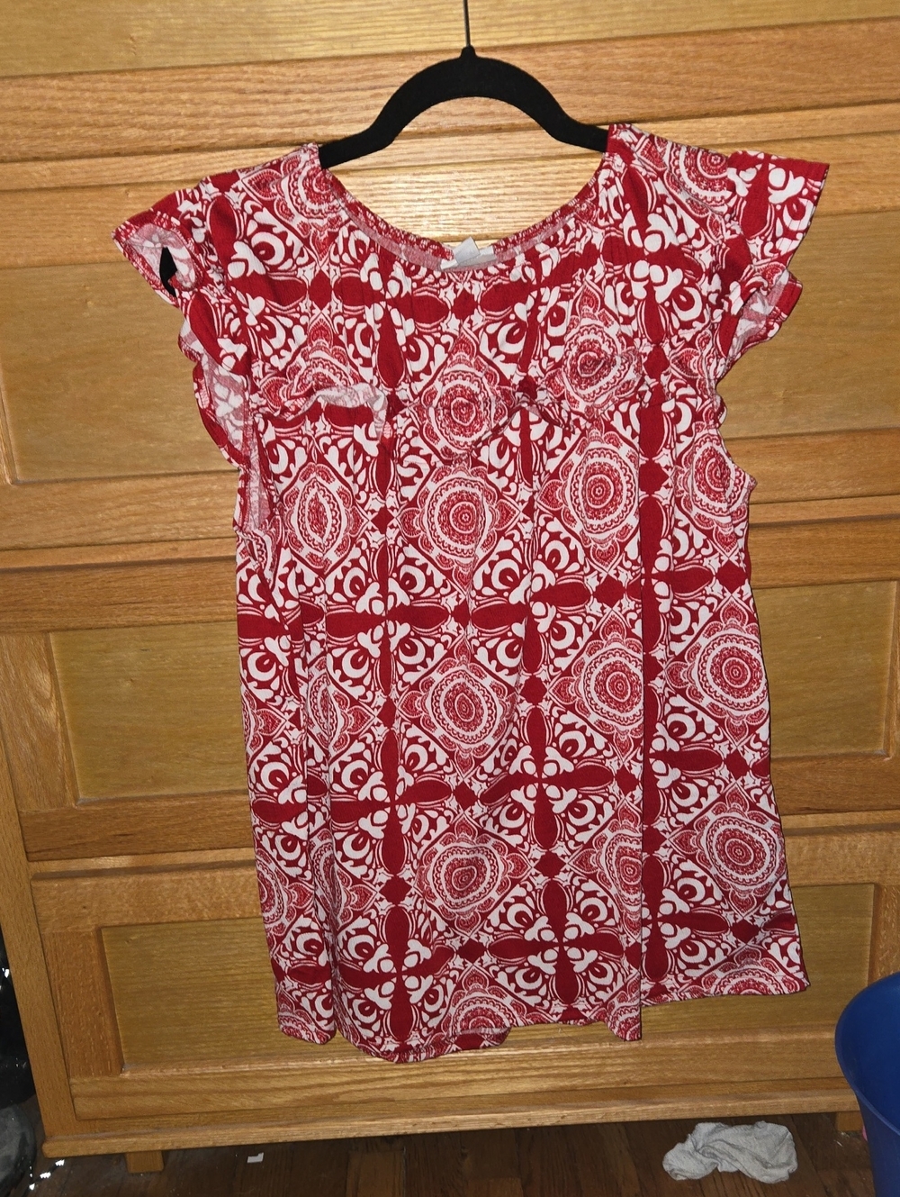 LuLaRoe Red and White Paisley Print Top